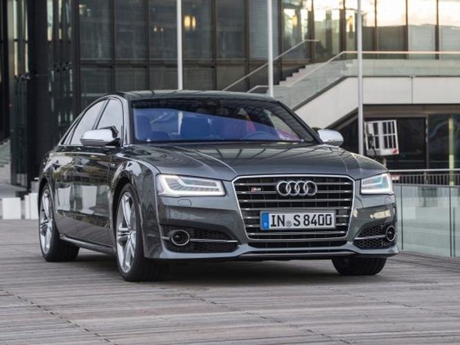 Audi S8 D4