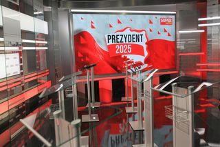 Prezydencki Poker: Afera mieszkaniowa Nawrockiego wstrząsa kampanią wyborczą