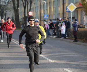 Mali i duzi pobiegli dla Polski! Druga edycja Ulicznych Biegów Niepodległości