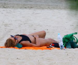 Agnieszka Fitkau-Perepeczko na plaży w Sopocie