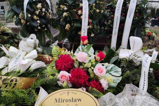 Tak wygląda grób brata ojca Rydzyka. Redemptorysta gorzko zapłakał na cmentarzu i pożegnał Mirosława 