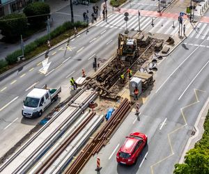 Remont torów tramwajowych na ulicy Marszałkowskiej w Warszawie