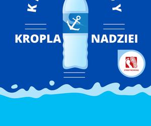 Radom: streetworkerzy zbierają wodę w butelkach dla osób bezdomnych 
