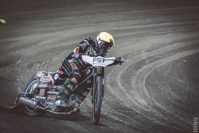 Bartosz Zmarzlik obronił tytuł mistrza świata na Motoarenie. Zdjęcia z toru i trybun