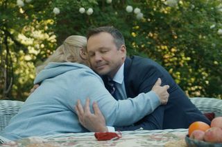 Barwy szczęścia, odcinek 3075: Bruno (Lesław Żurek), Amelia (Stanisława Celińska)