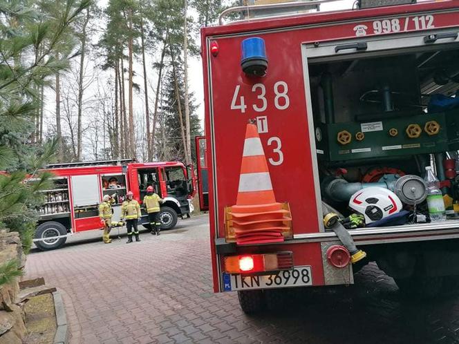 Tragiczny pożar pensjonatu w Czarnieckiej Górze! Nie żyje 64-latek [ZDJĘCIA]