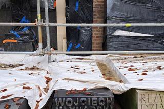 Remont Alei Zasłużonych na Starych Powązkach. Tak wyglądają groby Młynarskiego i Połomskiego