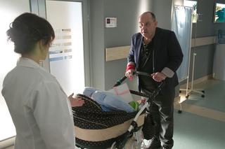 Na dobre i na złe odc. 635. Julka Burska (Aleksandra Hamkało), Rysiek Grec (Sławomir Orzechowski)