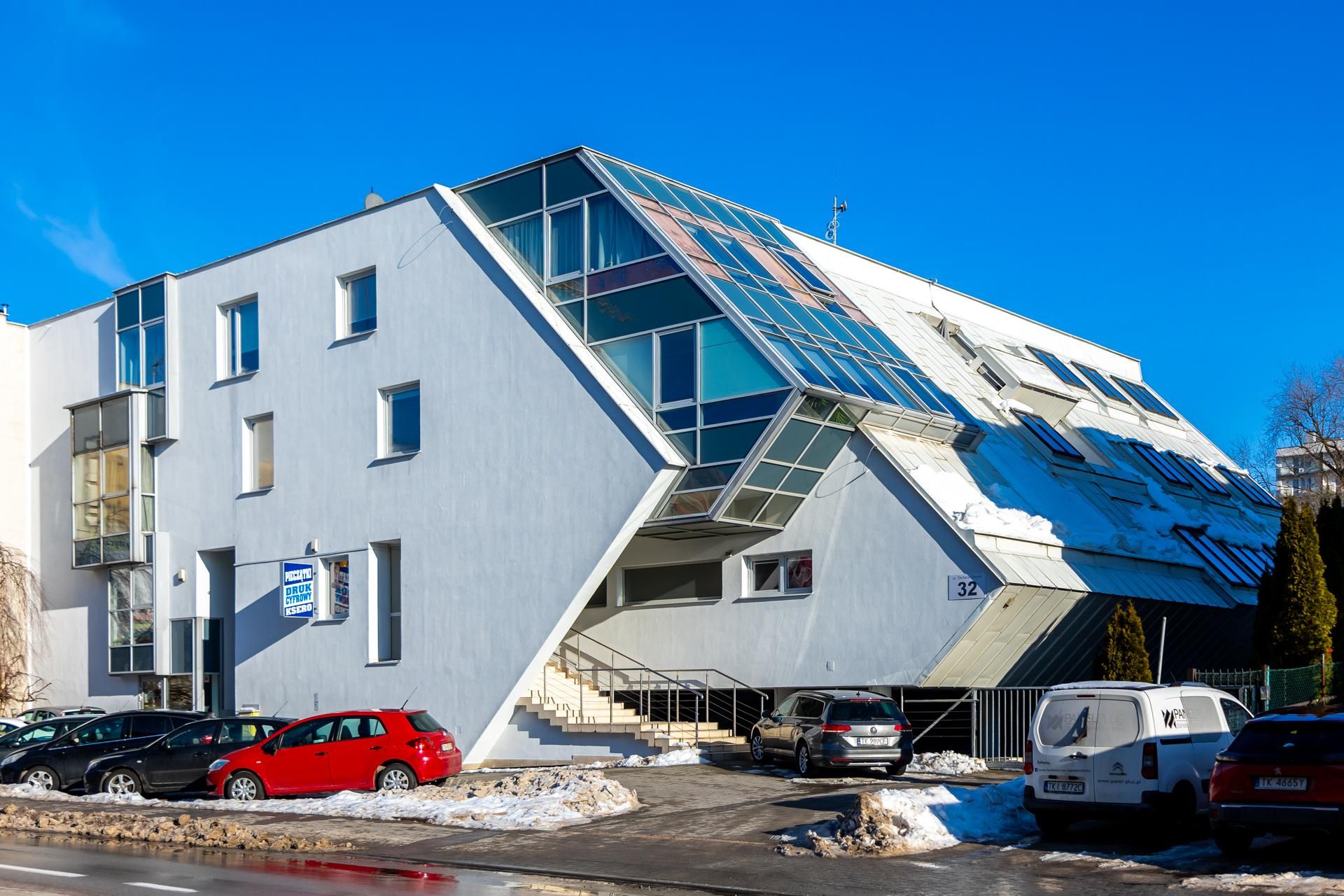 Przewrócony dom w Kielcach