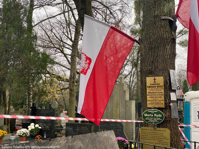 Ekshumacja marszałka Edwarda Rydza-Śmigłego na Powązkach