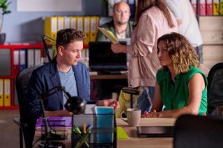 Na Wspólnej odc. 3912. Kuba (Kacper Łukasiewicz), Barbara Pulchny (Izabela Warykiewicz) 