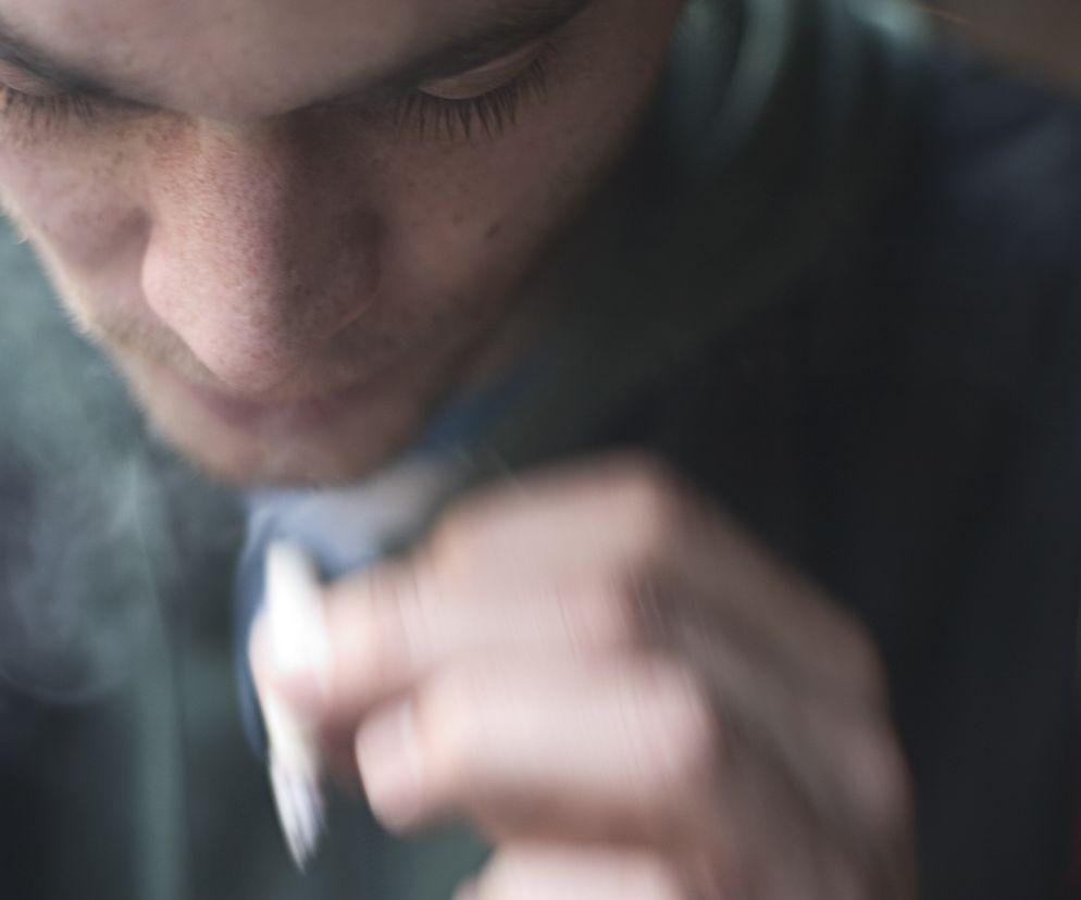 Istnieje publiczne przekonanie o tym, że marihuana jest bezpieczna lub bezpieczniejsza niż papierosy.