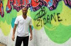 Zinedine Zidane na Pradze-Północ