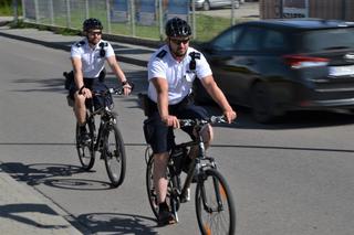 Policjanci z Nowego Sącza miasto patrolują na rowerach