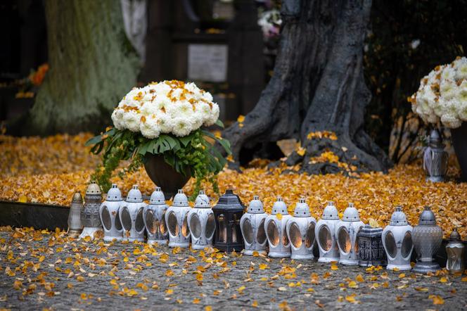 Tak wygląda grób najbogatszego Polaka. Jedna rzecz się rzuca w oczy