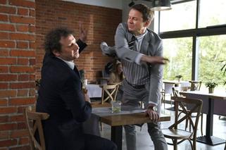 Barwy szczęścia, odcinek 2396 - opis, streszczenie: Bruno rzuca się na Rafała z pięściami