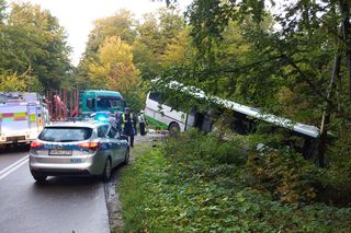 Wypadek w powiecie puckim. Autobusem jechali uczniowie