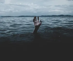 26-latek zginął w jeziorze Gopło po wypadnięciu z motorówki. Trwa śledztwo