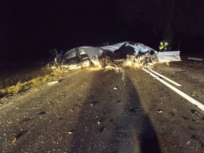 Śmiertelny wypadek na trasie Gierzwałd - Ostróda. Kierowca BMW zginął na miejscu