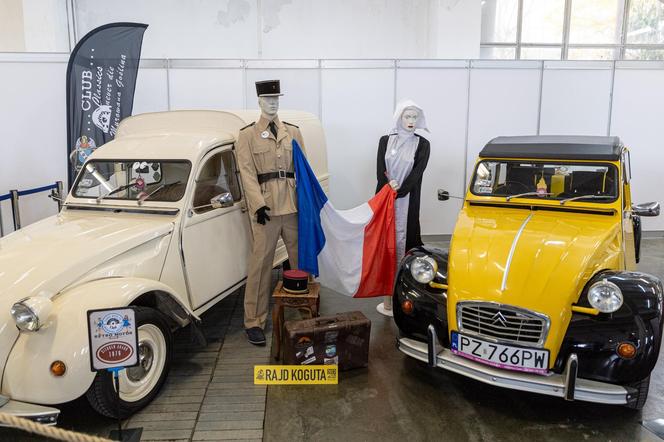  Czerwone ferrari warte 2,5 miliona euro w Poznaniu.