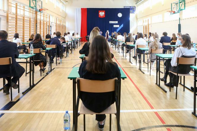 Matura próbna z Operonem 2021 - czy punkty z egzaminu mają wpływ na ocenę końcową z danego przedmiotu?