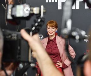 To najmodniejszy kolor tego sezonu. Karolina Gruszka pokazuje, jak go nosić