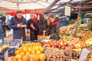 Poszli na rynek i sprawdzili, jak rosną ceny. Było 82,70, jest 190,50 zł 