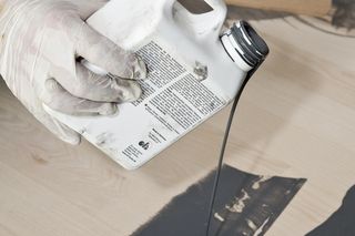 Olejowane podłogi są trwałe i piękne. Olejowanie podłogi - od surowej deski po efekt końcowy