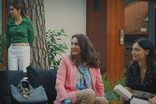 M jak miłość odcinek 1829. Iza (Adriana Kalska), Aleksandra (Małgorzata Pieczyńska), Aneta (Ilona Janyst)