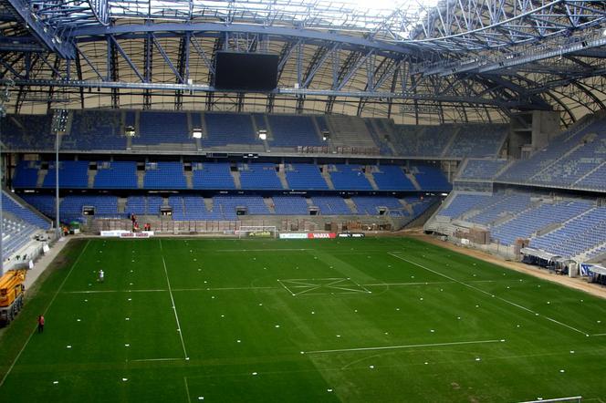 Stadion Lech Poznań, trybuny