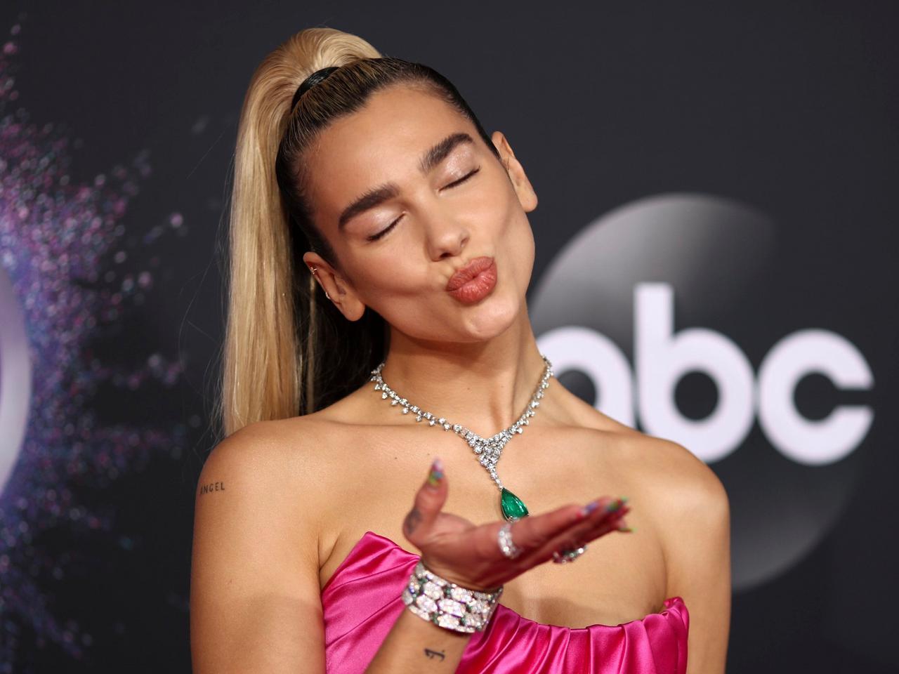 Dua Lipa - piękna i utalentowana. Tych 7 rzeczy o niej nie wiedzieliście!