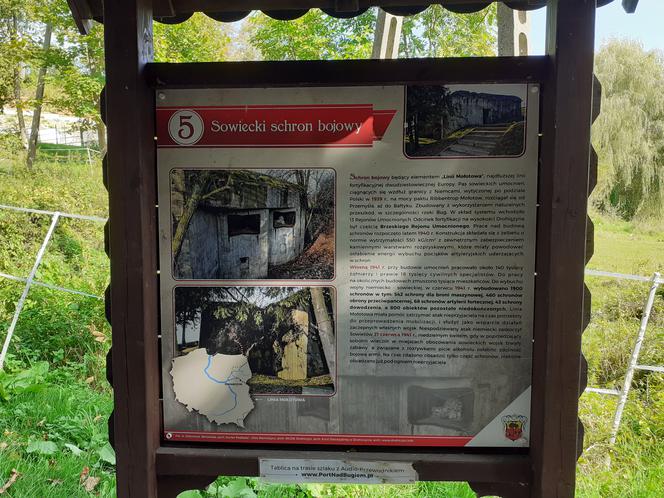 Wycieczka krajoznawcza Muzeum Regionalnego w Siedlcach śladem upamiętnień wojny polsko-bolszewickiej z 1920 roku