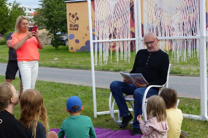 Głośne czytanie jest ważne! Tym razem czytali dorośli, słuchały dzieci