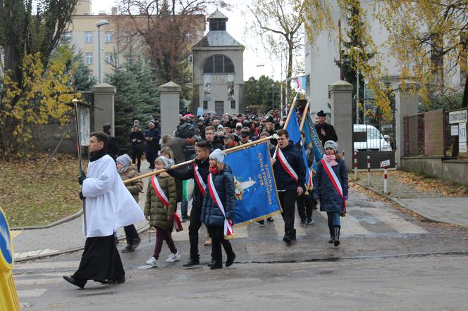 Niemiecki obóz dla dzieci przy Przemysłowej w Łodzi - marsz pamięci.