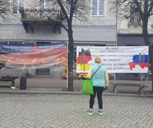 Rolnicy z traktorami na rynku w Lesznie. Tłumaczą mieszkańcom powody swoich protestów