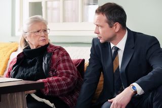 Barwy szczęścia, odcinek 3155. Amelia (Stanisława Celińska), Bruno (Lesław Żurek)