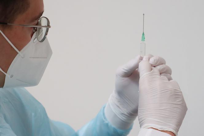 Kiedy trzecia dawka szczepionki przeciwko COVID-19? Minister zdrowia: to kwestia tygodni