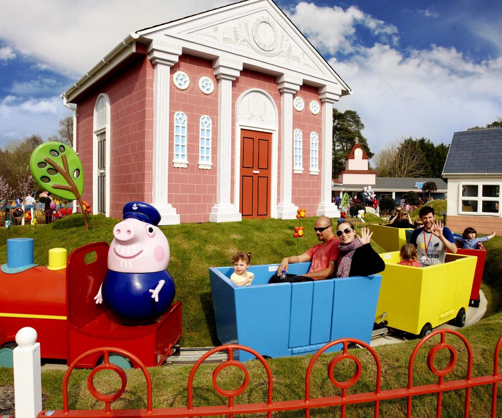 Wakacje jak z bajki. 5 miejsc w Europie, które zachwycą każde dziecko