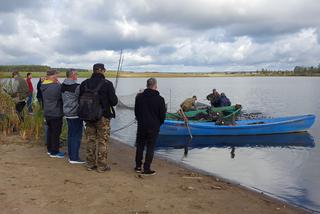 Zbiornik wodny w Rydzynie umiera. Zaczęło sie ratowanie ryb