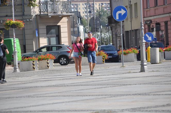 Złota polska jesień w Kielcach. Pogoda dopisuje spacerującym