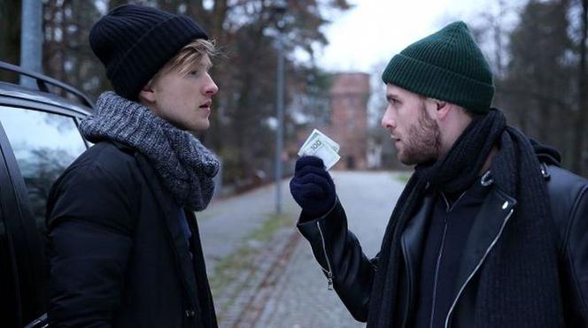 M jak miłość odcinek 1428, Łukasz (Jakub Józefowicz), Korin (Wojciech Zygmunt)