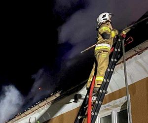 Tragedia pod Kętrzynem. 13-latka i mężczyzna zginęli w pożarze domu