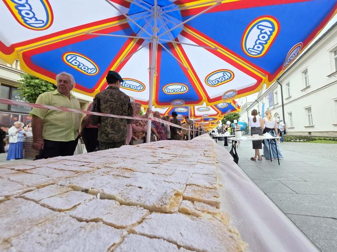 Rzeszów Najdłuższa Kremówka w Polsce