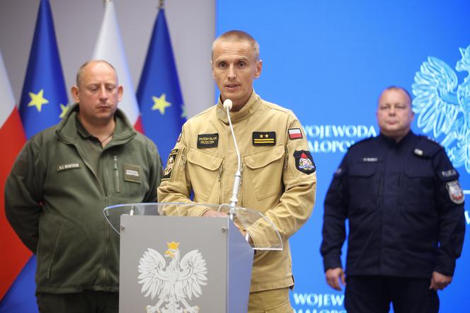 Sytuacja powodziowa w Małopolsce. Konferencja wojewody i wiceprezydenta Kosiniaka-Kamysza