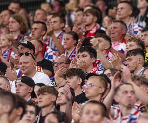 Górnik Zabrze - Termalica Nieciecza. Niesamowita atmosfera na Arenie Zabrze! Kibice Górnika dopingują swoją drużynę