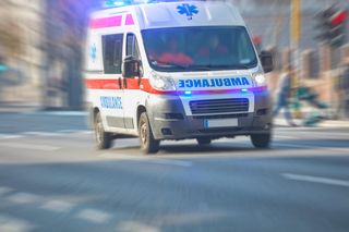 5-latka uratowała życie tacie. Jej rozmowa z dyspozytorem to hit internetu. Rozczula wszystkich 