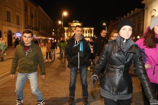 Nightskating. Warszawa na rolkach [Zdjęcia]