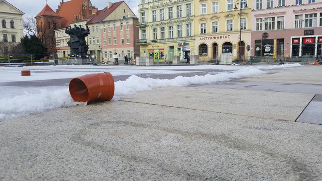 Stary Rynek w Bydgoszczy pięknieje w oczach. Zaglądamy na plac budowy! [ZDJĘCIA]