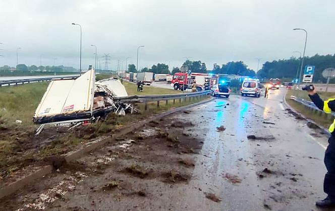 Wypadek na autostradzie A1 w Dobieszowicach na Śląsku