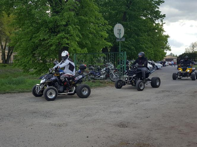 ​Setki motocyklistów na Wiosennym Święceniu Motocykli w Rydzynie